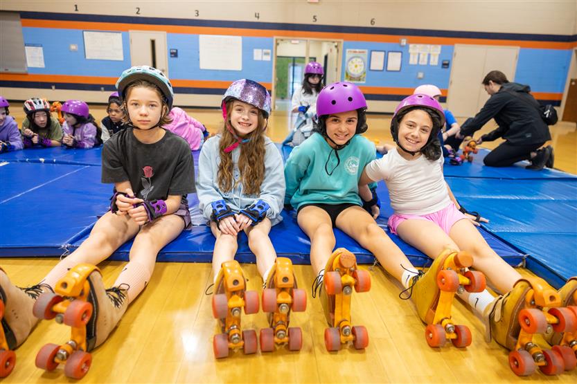 Students skate in PE